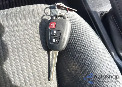 2016 Toyota Rav4 Le из США, поврежденный, VIN JTMZFREVXGJ098084